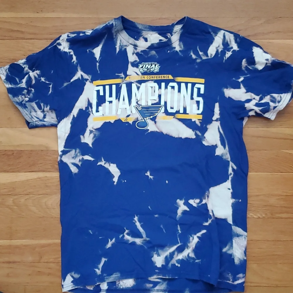 St. Louis Blues Bleach tye dye tee - Picture 1 of 3